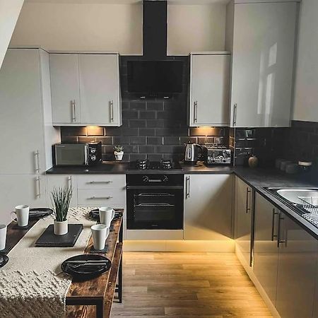 Comfortable Home In Bolton Farnworth Екстер'єр фото