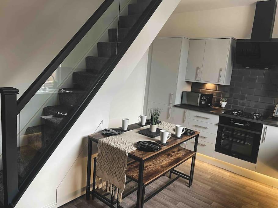 Comfortable Home In Bolton Farnworth Екстер'єр фото