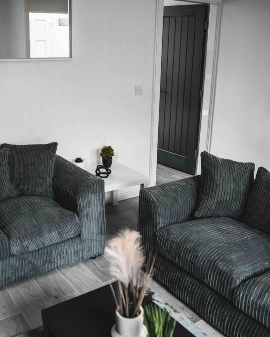 Comfortable Home In Bolton Farnworth Екстер'єр фото